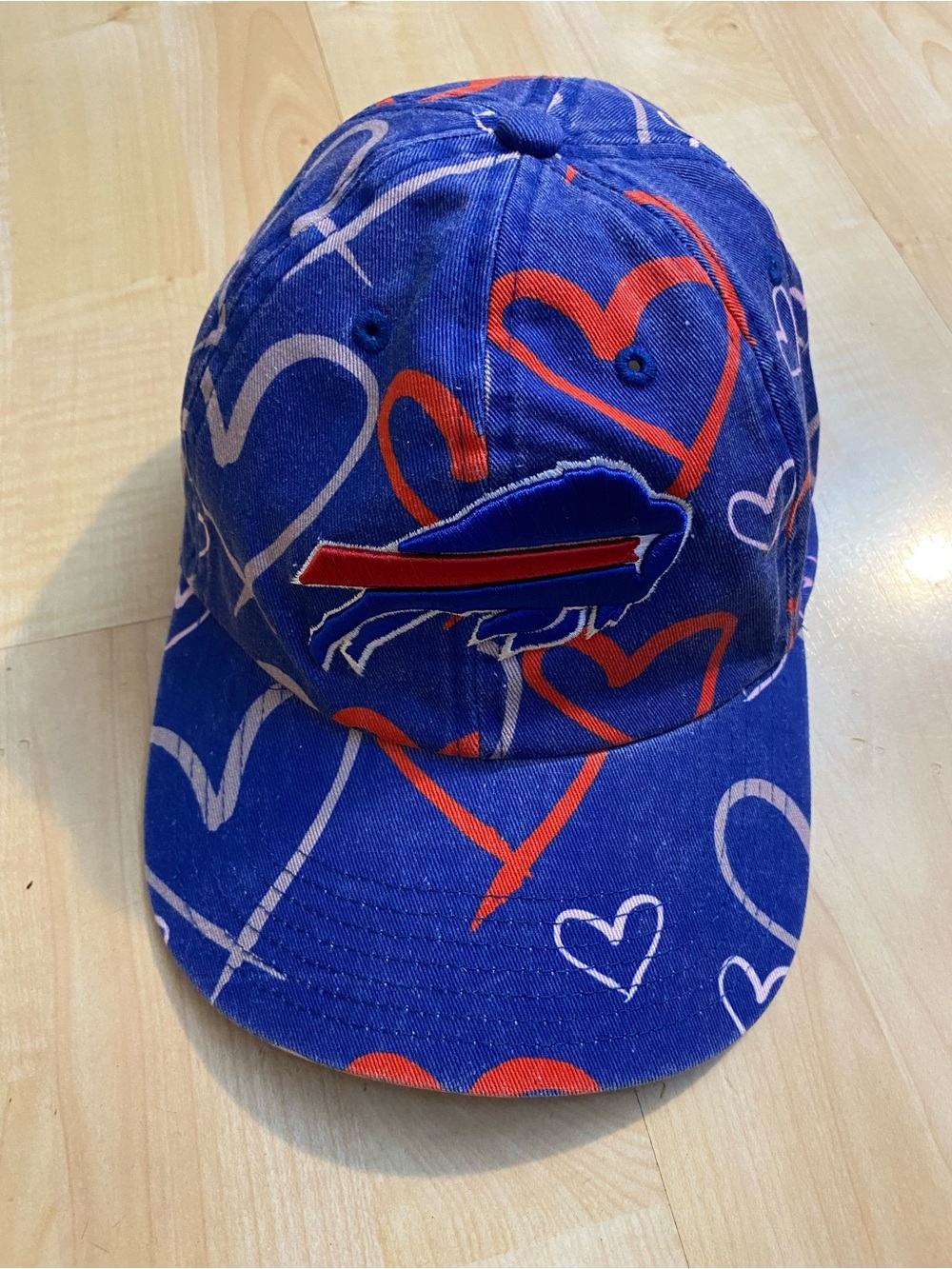 Buffalo Bills Heart Pattern Youth Adjustable Baseball Hat